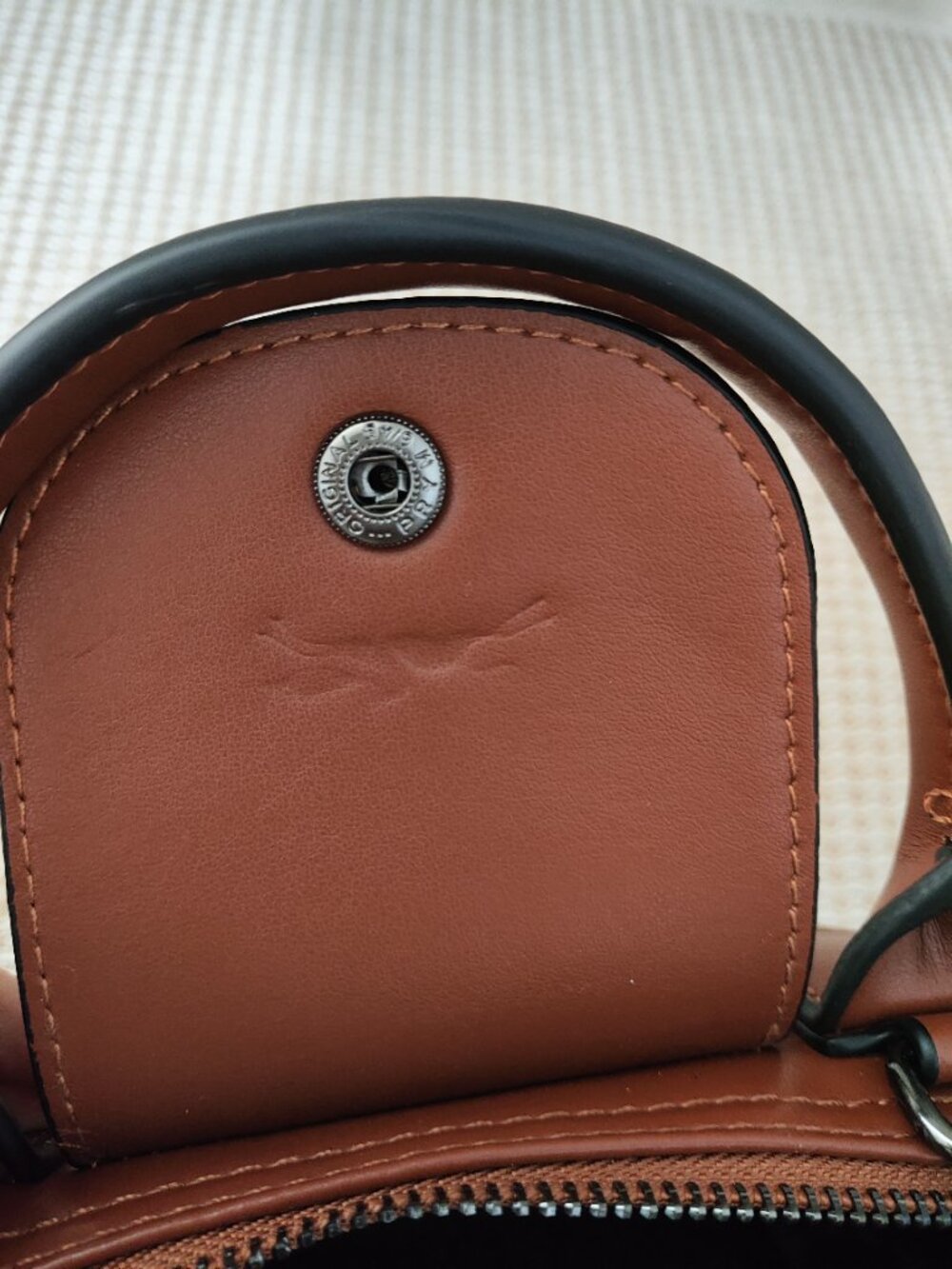 Longchamp cognac-colored handbag with shoulder strap - Picture 14 of 15